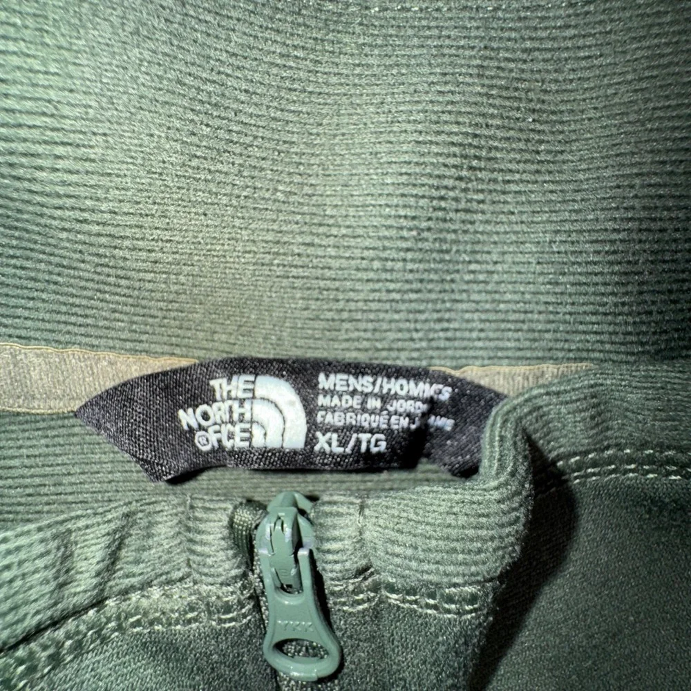 The North Face Men's XL Versitas 1/4-Zip Pullover Utility Green Performance Tech